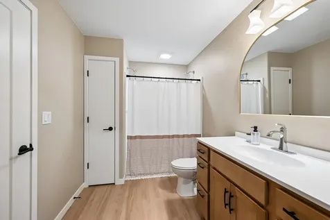 104 5th Avenue Court Coggon IA 52218
