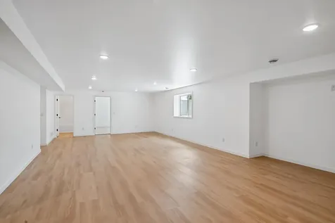 104 5th Avenue Court Coggon IA 52218