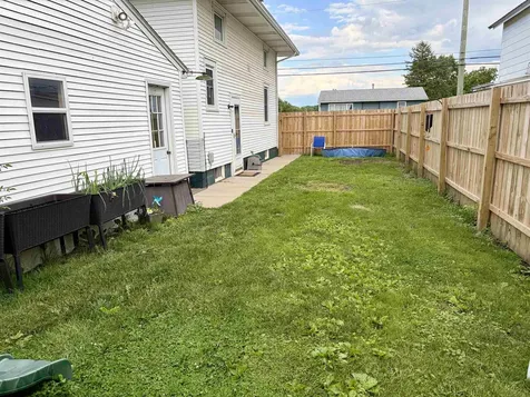 119 NE 7th Avenue Independence IA 50644