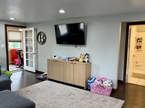 119 NE 7th Avenue Independence IA 50644