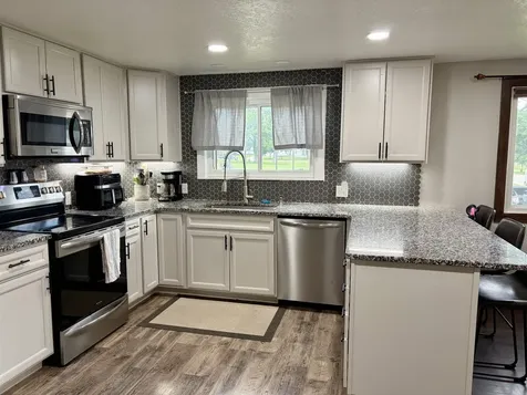 119 NE 7th Avenue Independence IA 50644