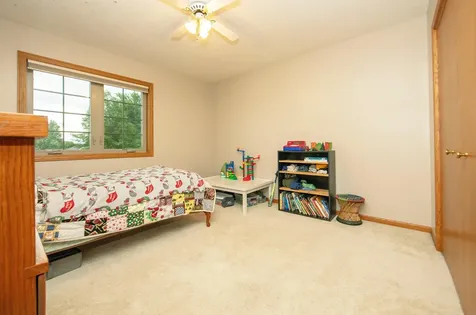 104 Maple Circle Waverly IA 50677