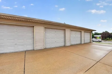 3619 Pheasant Lane Waterloo IA 50701
