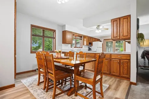 829 Maucker Road Cedar Falls IA 50613