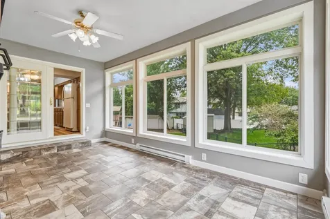 829 Maucker Road Cedar Falls IA 50613