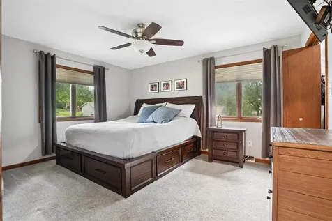 829 Maucker Road Cedar Falls IA 50613