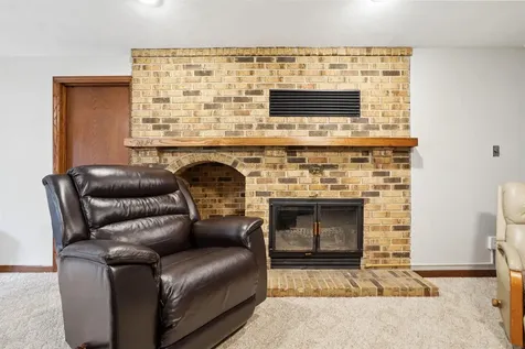 829 Maucker Road Cedar Falls IA 50613