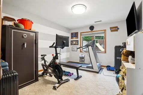 829 Maucker Road Cedar Falls IA 50613