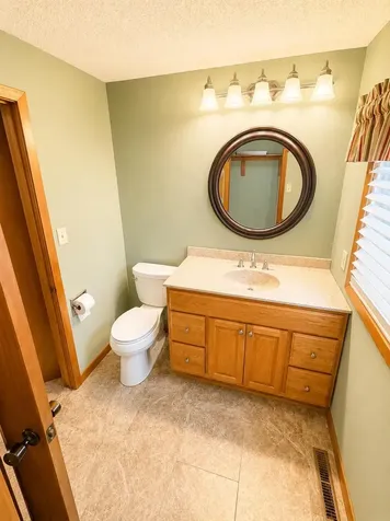129 Washington Denver IA 50622