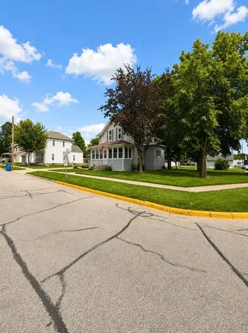 129 Washington Denver IA 50622