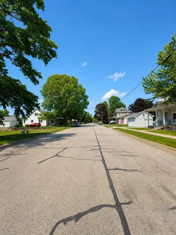 129 Washington Denver IA 50622