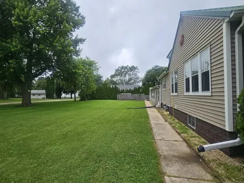 14 7th Avenue SW Oelwein IA 50662
