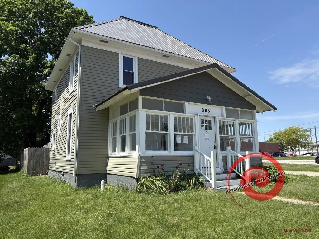 803 6th Street Grundy Center IA 50638