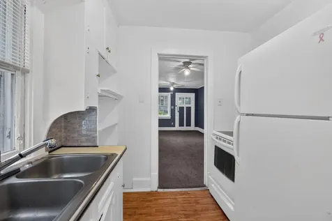 846 Dawson Street Waterloo IA 50703