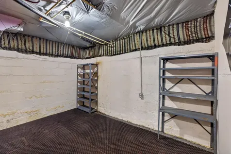 846 Dawson Street Waterloo IA 50703