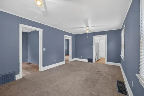 846 Dawson Street Waterloo IA 50703
