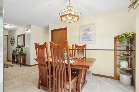 1302 Round Horn Street Waverly IA 50677