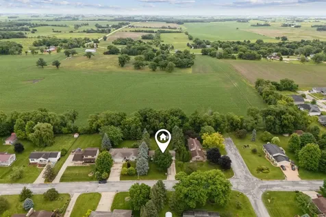 1302 Round Horn Street Waverly IA 50677