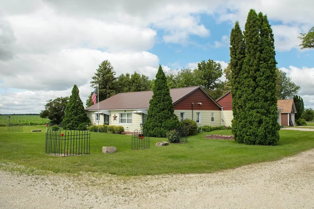 1914 Piedmont Avenue Tripoli IA 50676