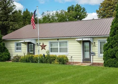 1914 Piedmont Avenue Tripoli IA 50676