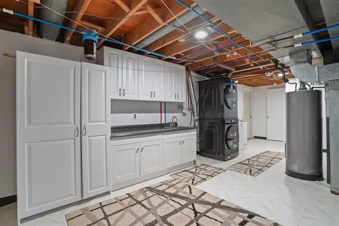 3404 Rosehill Trace Waterloo IA 50701