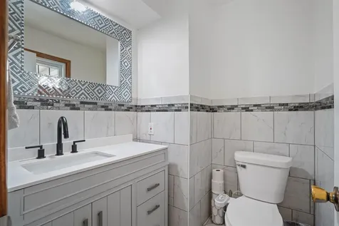 3404 Rosehill Trace Waterloo IA 50701