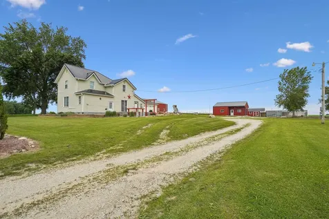 3257 132nd Street Sumner IA 50674