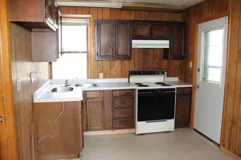 1105 Gilbert Street Charles City IA 50616