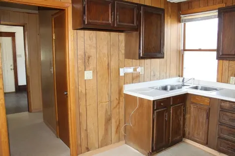 1105 Gilbert Street Charles City IA 50616