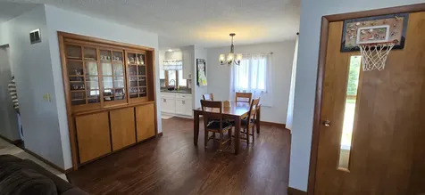 604 Hildreth Street Charles City IA 50616