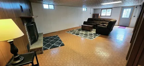 604 Hildreth Street Charles City IA 50616