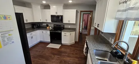 604 Hildreth Street Charles City IA 50616