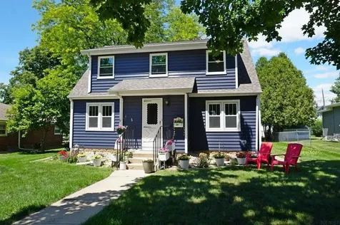 607 2nd Avenue Charles City IA 50616