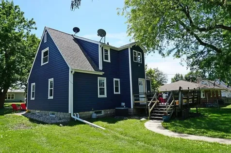 607 2nd Avenue Charles City IA 50616