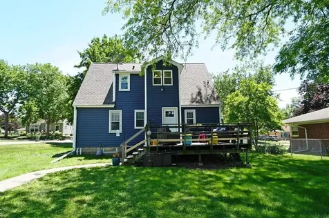 607 2nd Avenue Charles City IA 50616