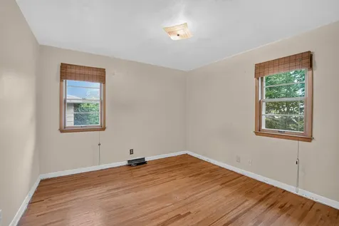 1205 Dorthy Drive Waterloo IA 50703