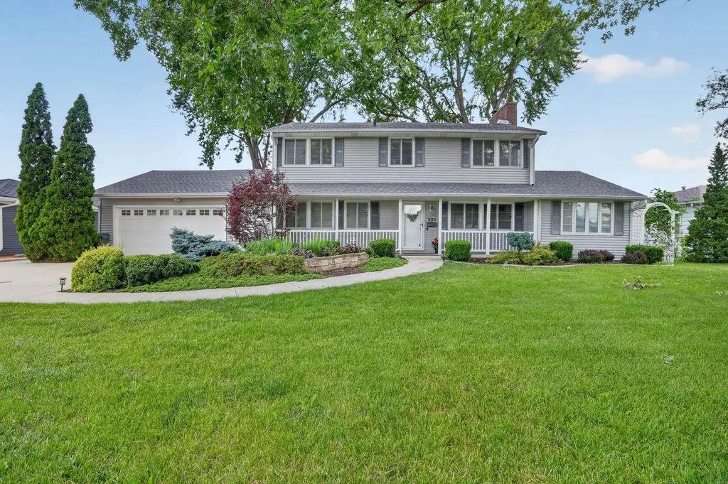 526 Glencoe Avenue Waterloo IA 50701
