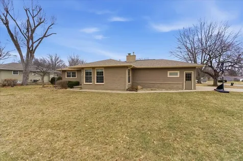 4028 Rownd Street Cedar Falls IA 50613