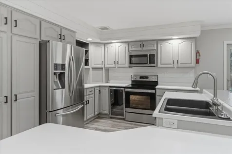 4028 Rownd Street Cedar Falls IA 50613