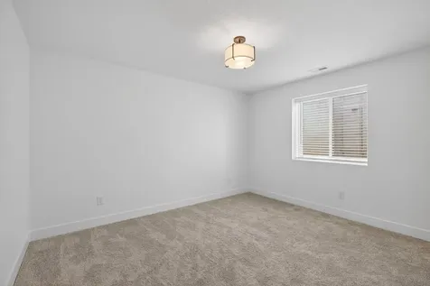1703 Red Tail Drive Waterloo IA 50701