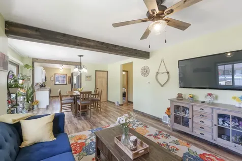 1324 W 6th Street Waterloo IA 50702