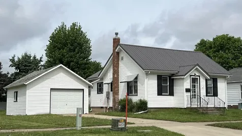 14 N Maple Avenue New Hampton IA 50659