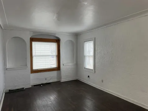 827 NE 1st Avenue Oelwein IA 50662