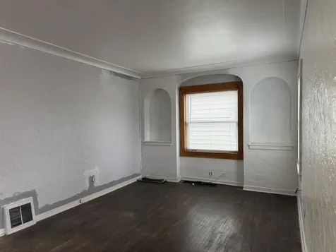 827 NE 1st Avenue Oelwein IA 50662
