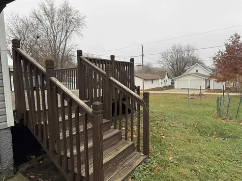 827 NE 1st Avenue Oelwein IA 50662