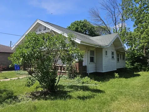 111 5th Avenue NE Independence IA 50644