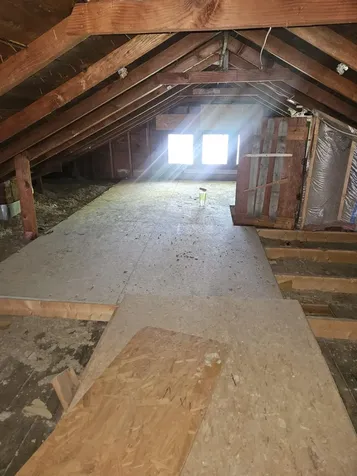 111 5th Avenue NE Independence IA 50644