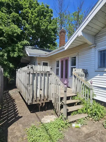 111 5th Avenue NE Independence IA 50644