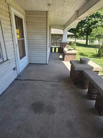 111 5th Avenue NE Independence IA 50644