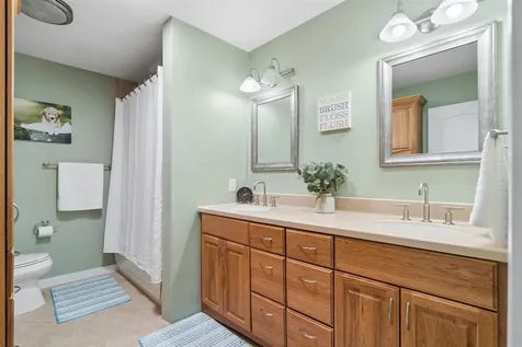 1621 Picturesque Drive Cedar Falls IA 50613